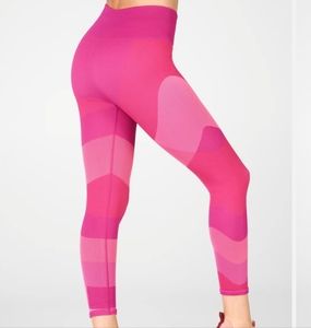 High-waisted seamless colorblock capri